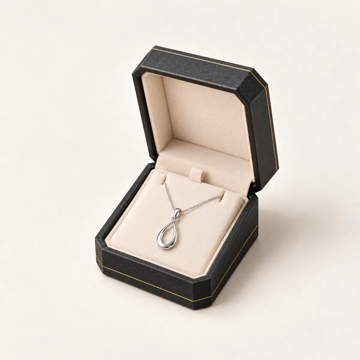 Graphite Lined Pendant Box with visible construction and opening